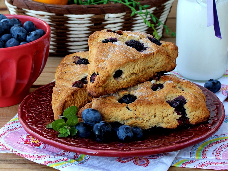 Receita de scones de mirtilo com ovo inteiro DOvo